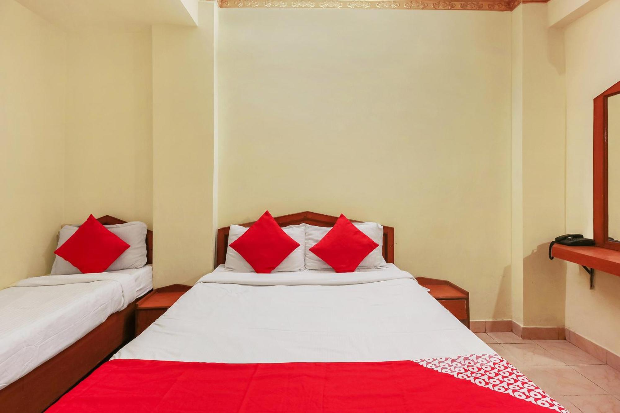 Hotel O Prince Residency Lalaguda Exterior photo